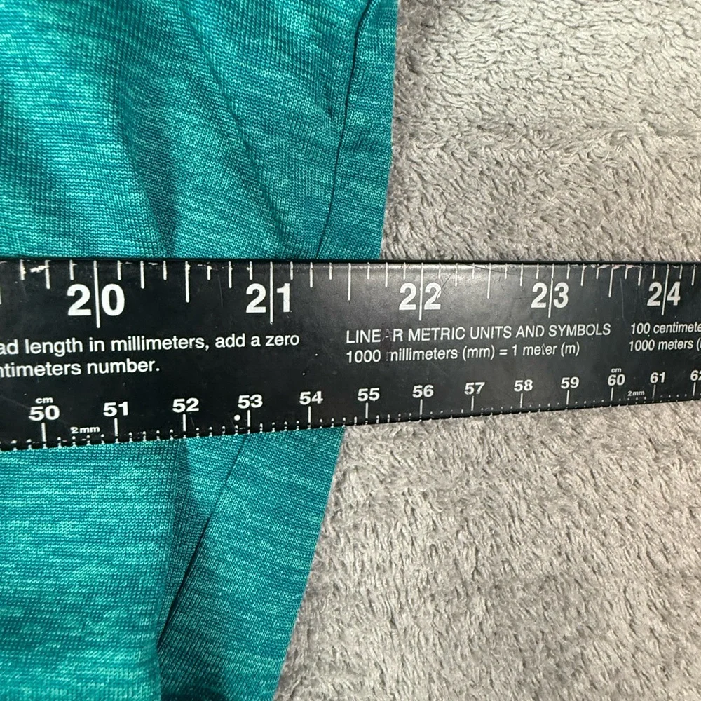Under Armour Women's Short Sleeve Teal Tee - Picture 4 of 5